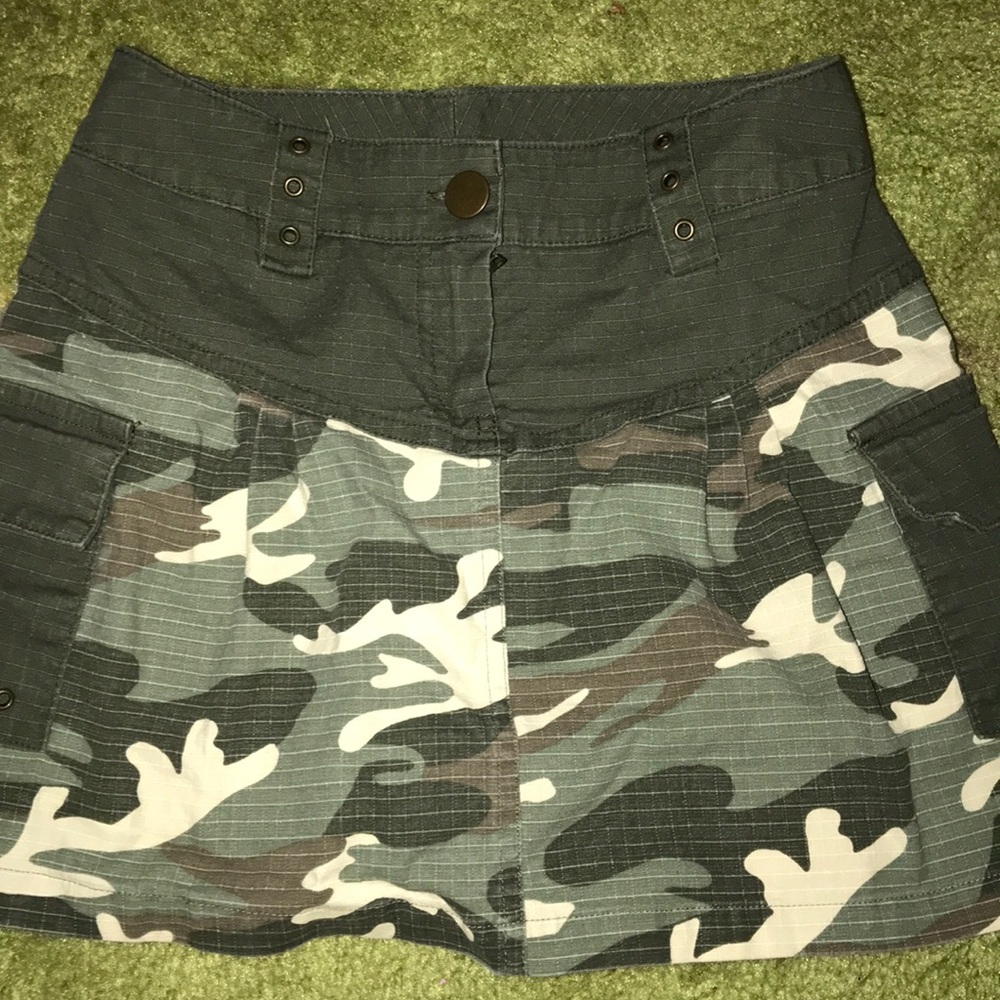 Size 8 Girls Skirt